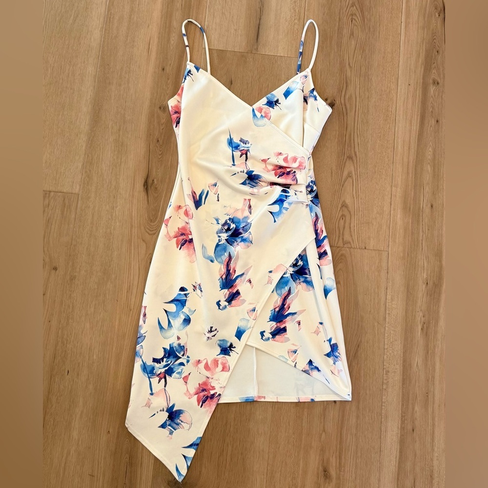 NWOT Blue Blush Ivory Floral Dress Size M